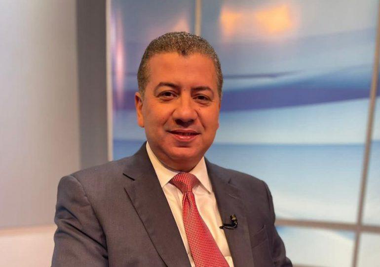 Photo of César Arturo Fernández Florencio